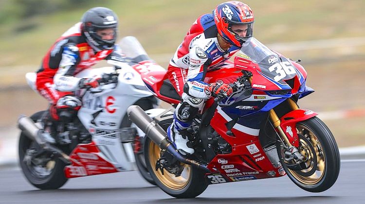 200 PILOTES – Nogaro capitale de la moto